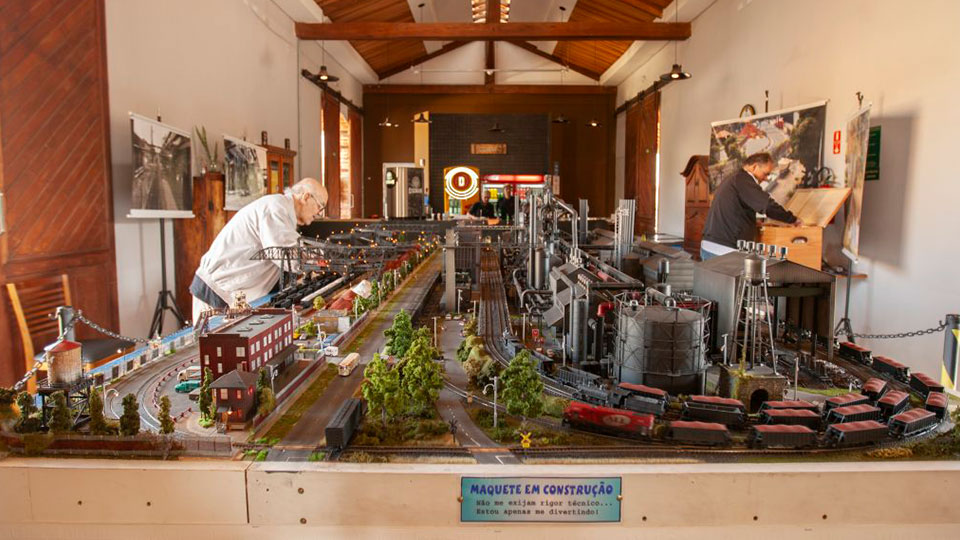 I Feira de Modelismo Ferroviário. Quase 2 mil pessoas nas estações de Itu e Salto